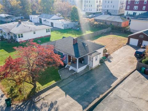 496 Dulude Ave, Woonsocket, RI 02895 photo 3
