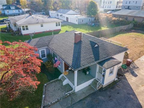 496 Dulude Ave, Woonsocket, RI 02895 photo 2