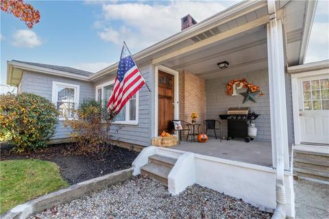 496 Dulude Ave, Woonsocket, RI 02895 photo 17