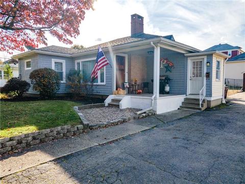 496 Dulude Ave, Woonsocket, RI 02895 photo 1