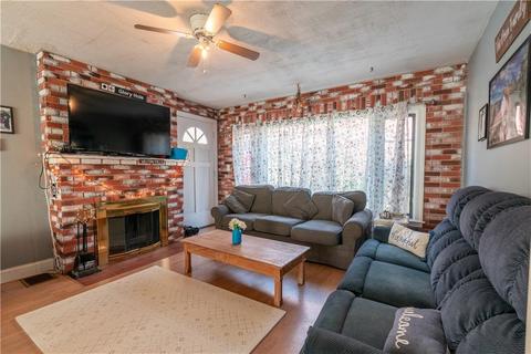 496 Dulude Ave, Woonsocket, RI 02895 photo 7