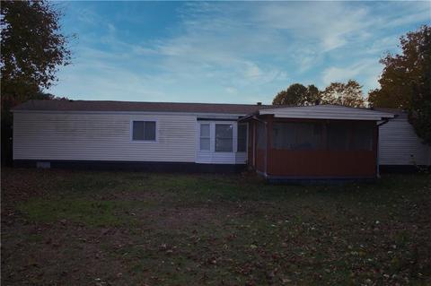 8 Lear Dr, Coventry, RI 02816 photo 3