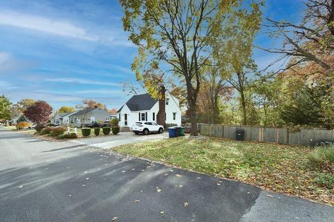 257 Maple St, Warwick, RI 02888 photo 14