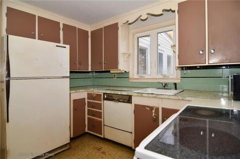 111 Gilbert St, Warwick, RI 02886 photo 18