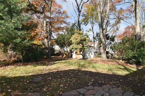 111 Gilbert St, Warwick, RI 02886 photo 32