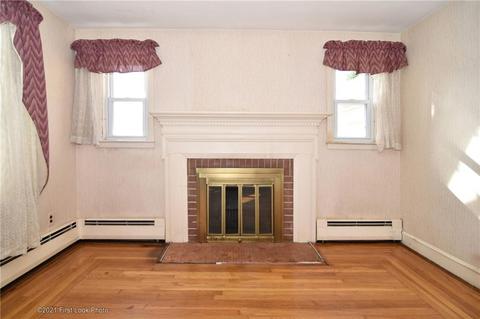 111 Gilbert St, Warwick, RI 02886 photo 25