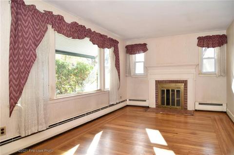 111 Gilbert St, Warwick, RI 02886 photo 22