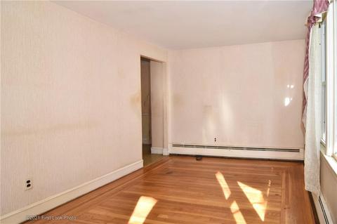 111 Gilbert St, Warwick, RI 02886 photo 24
