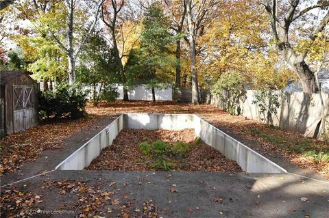 111 Gilbert St, Warwick, RI 02886 photo 30