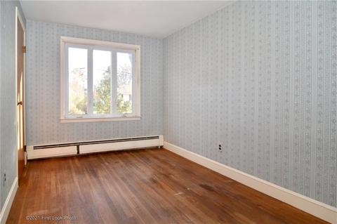 111 Gilbert St, Warwick, RI 02886 photo 13