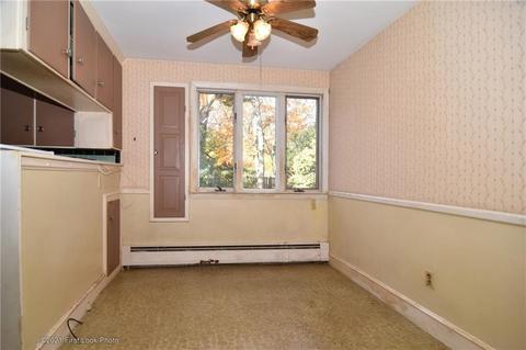 111 Gilbert St, Warwick, RI 02886 photo 16