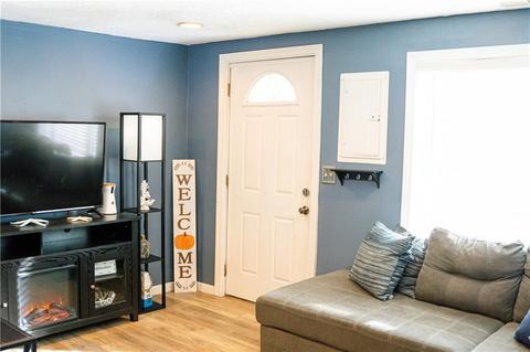 29 Oakside St, Warwick, RI 02889 photo 3