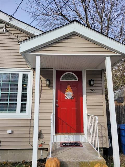 29 Oakside St, Warwick, RI 02889 photo 2