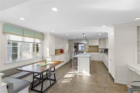 126 Coldbrook Rd, Warwick, RI 02888 photo 7