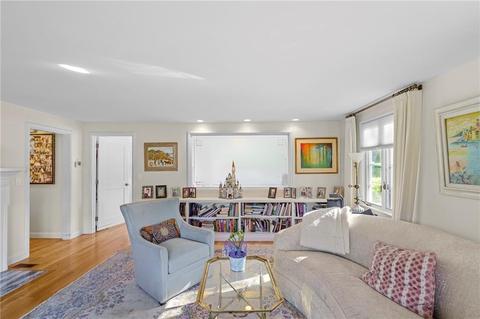 126 Coldbrook Rd, Warwick, RI 02888 photo 17