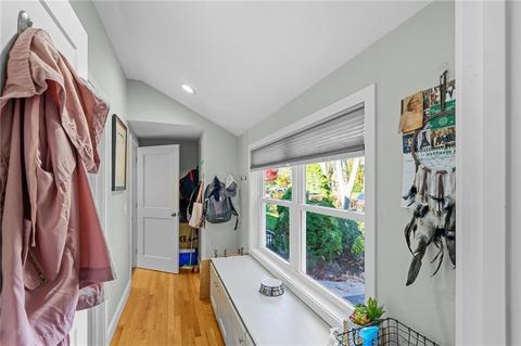 126 Coldbrook Rd, Warwick, RI 02888 photo 10