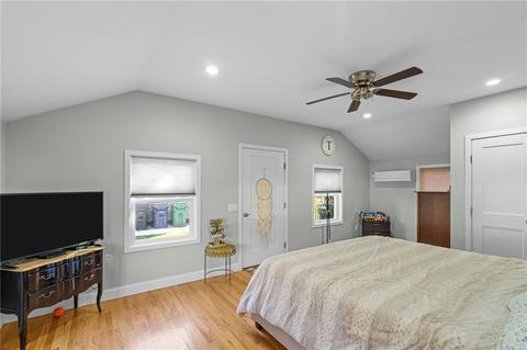 126 Coldbrook Rd, Warwick, RI 02888 photo 12