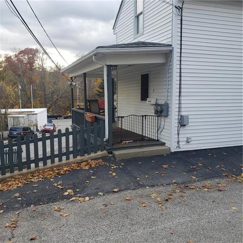 2 Lanphear St, West Warwick, RI 02893 photo 2