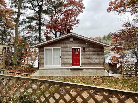 23 E Shore Dr, Exeter, RI 02822 photo 1