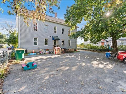 213 High St, Woonsocket, RI 02895 photo 24