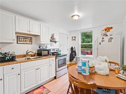 213 High St, Woonsocket, RI 02895 photo 10