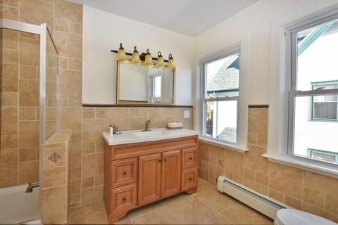 381 Blackstone St, Woonsocket, RI 02895 photo 16