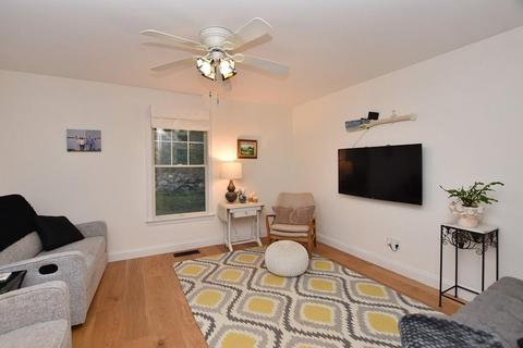 14 Juniper Ct, Bristol, RI 02809 photo 10