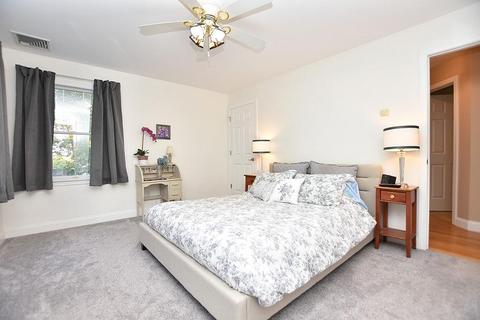 14 Juniper Ct, Bristol, RI 02809 photo 16