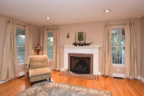 14 Juniper Ct, Bristol, RI 02809 photo 8
