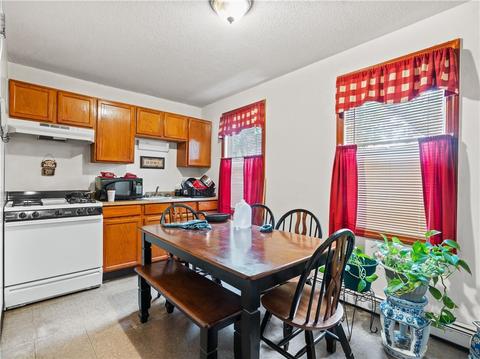 20 Jeffers St, Woonsocket, RI 02895 photo 3