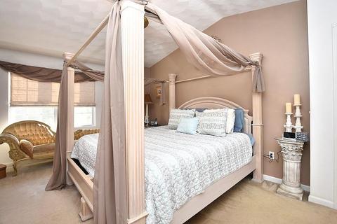 15 Paddock Dr, Cranston, RI 02921 photo 8