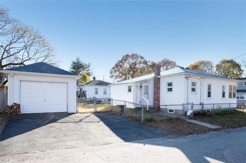 2 Oniska St, Warwick, RI 02889 photo 17