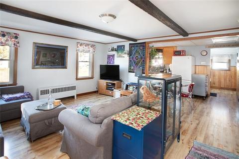 2 Oniska St, Warwick, RI 02889 photo 5
