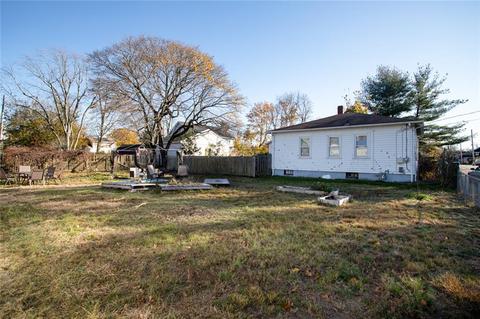 2 Oniska St, Warwick, RI 02889 photo 14