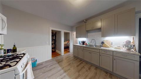 15 Vine St, Woonsocket, RI 02895 photo 16