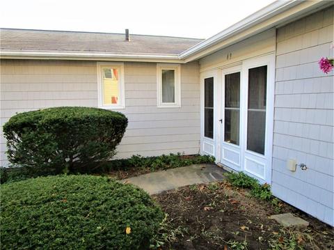 49 Peeptoad Rd, Warwick, RI 02888 photo 4
