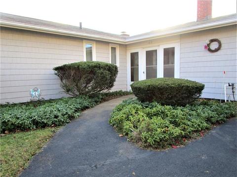 49 Peeptoad Rd, Warwick, RI 02888 photo 3