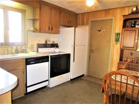 49 Peeptoad Rd, Warwick, RI 02888 photo 9