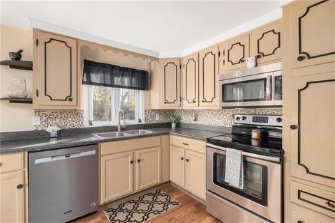 48 Darling St, Warwick, RI 02886 photo 8