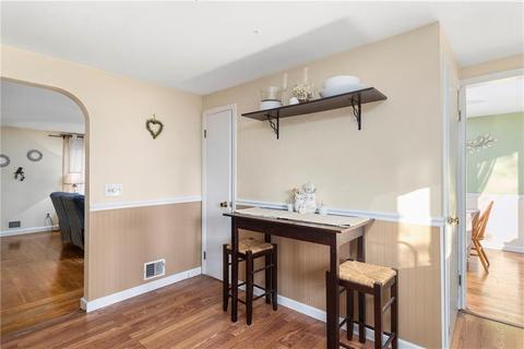 48 Darling St, Warwick, RI 02886 photo 11