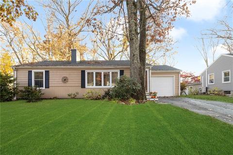 48 Darling St, Warwick, RI 02886 photo 1