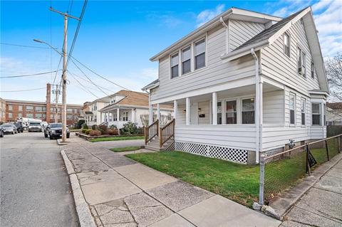 39 Pullen Ave, Pawtucket, RI 02861 photo 3