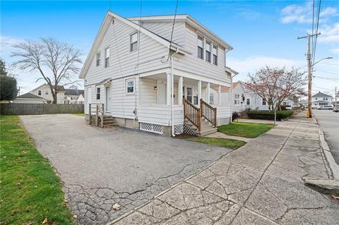 39 Pullen Ave, Pawtucket, RI 02861 photo 2