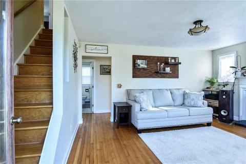 18 Freeman St, Warwick, RI 02886 photo 5