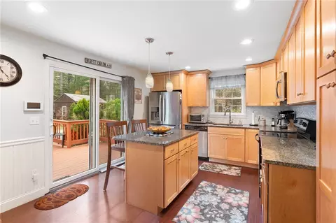 247 Whitehead Rd, Coventry, RI 02816 photo 5