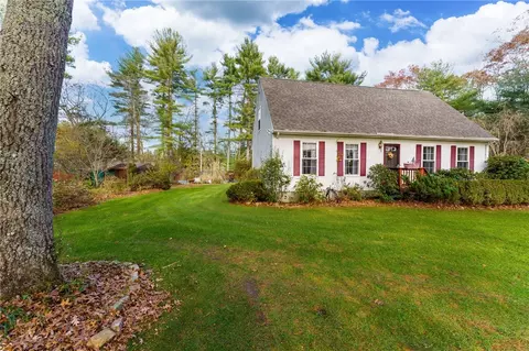 247 Whitehead Rd, Coventry, RI 02816 photo 1