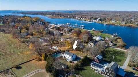 32 Avondale Rd, Westerly, RI 02891 photo 1