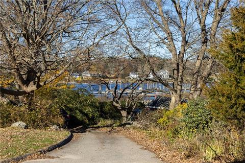 32 Avondale Rd, Westerly, RI 02891 photo 12