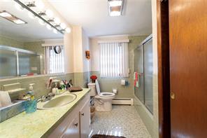 46 Cavalcade Blvd, Warwick, RI 02889 photo 5