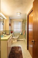 46 Cavalcade Blvd, Warwick, RI 02889 photo 4